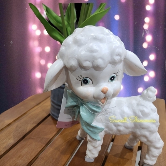 Adorable Retro Vintage Style Easter Lamb Figurine Tabletop Decor New - Picture 6 of 8